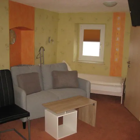 Konukevi Schusters Lindenhof